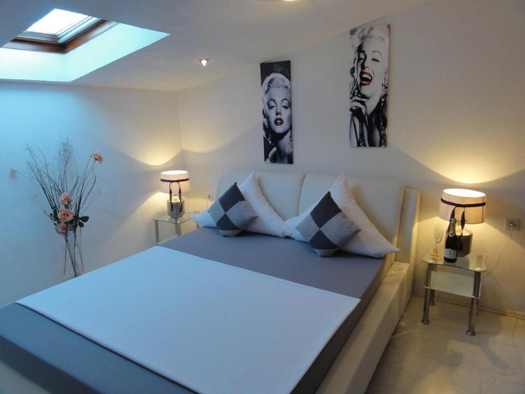 Apartment Croatia Borik Holiday For Couple On The Sea View D1